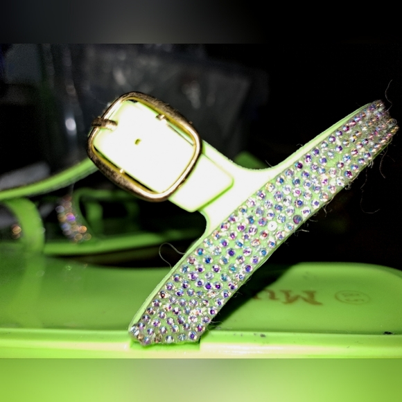 👽Mudd Strap sandals w rhinestones - Picture 6 of 6